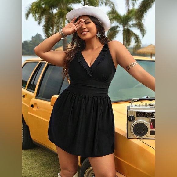 GUC SHEIN Women’s Elegant Black V-Neck Ruffled One-Piece Swim Dress SZ 2XL (16) - Picture 6 of 11